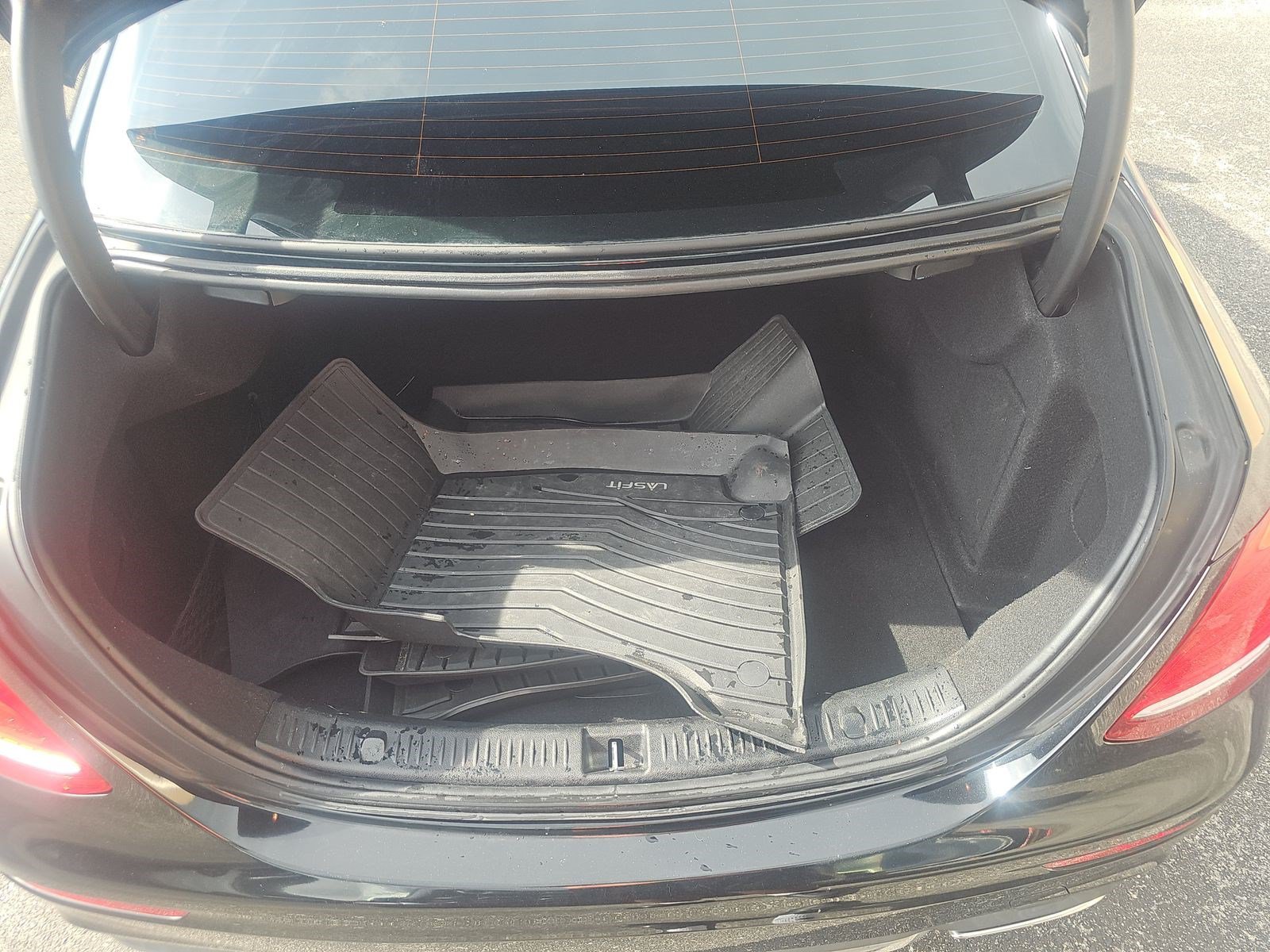 Used 2019 Mercedes-Benz E 300 w/ Premium 1 Package image 13