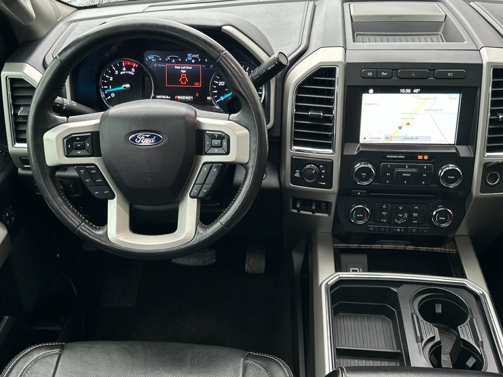 Used 2018 Ford F350 Lariat w/ Lariat Ultimate Package AWD/4WD image 13