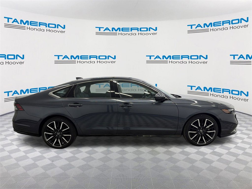 Used 2023 Honda Accord Touring image 6