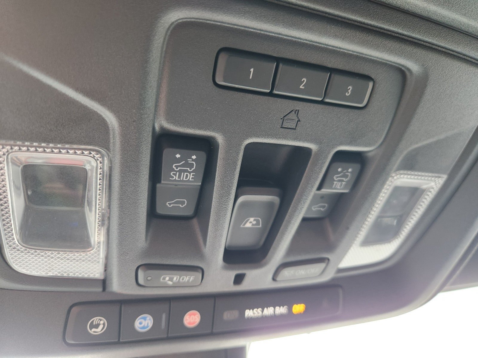 Used 2022 Chevrolet Silverado 1500 High Country AWD/4WD image 53