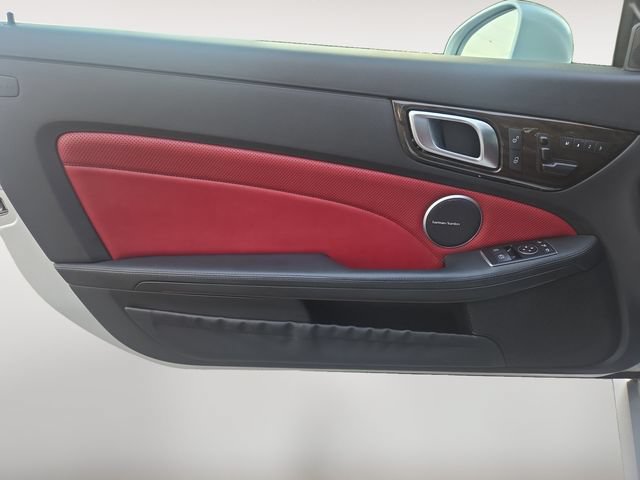 Used 2015 Mercedes-Benz SLK 250 w/ Premium Package image 14