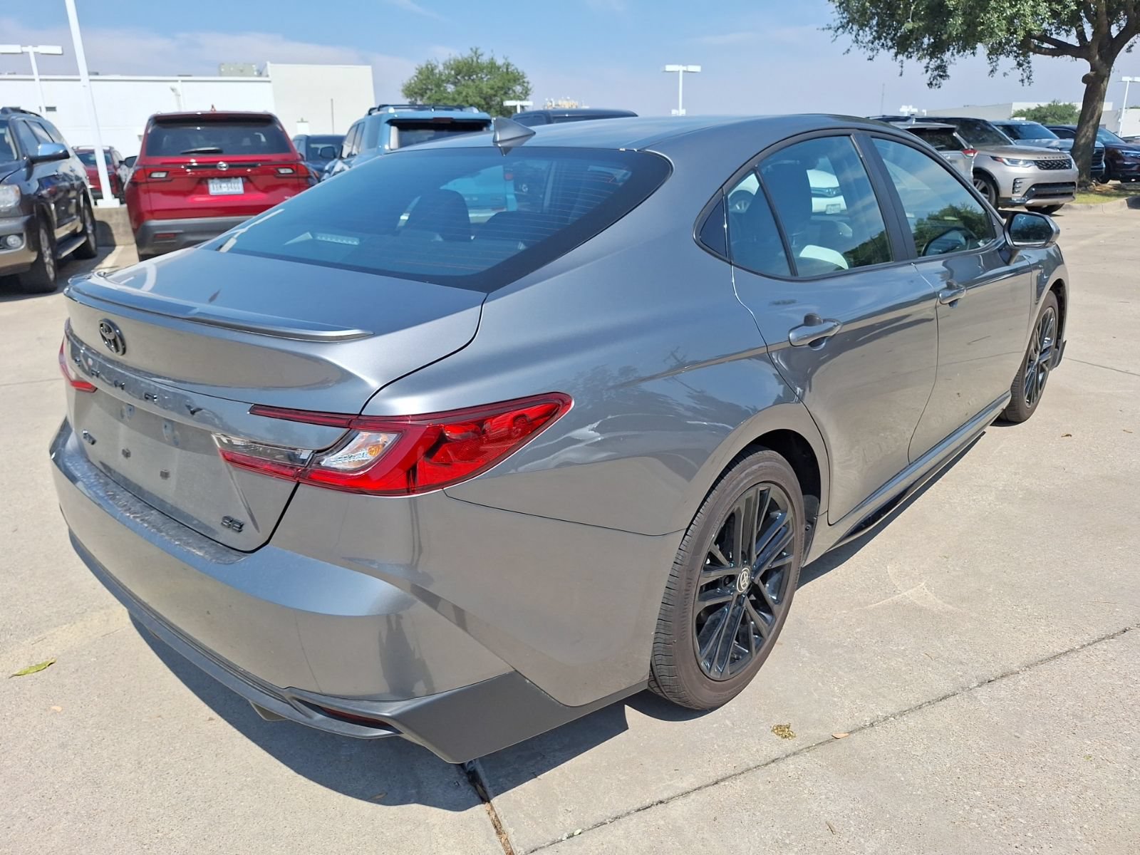 Used 2026 Toyota Camry SE FWD image 6