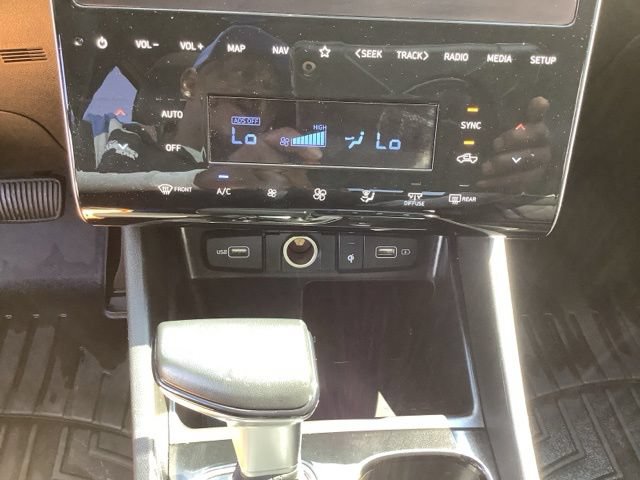 Certified 2022 Hyundai Santa Cruz Limited AWD/4WD image 34