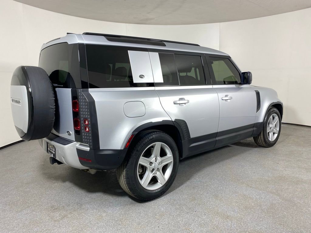 Used 2020 Land Rover Defender 110 SE image 5