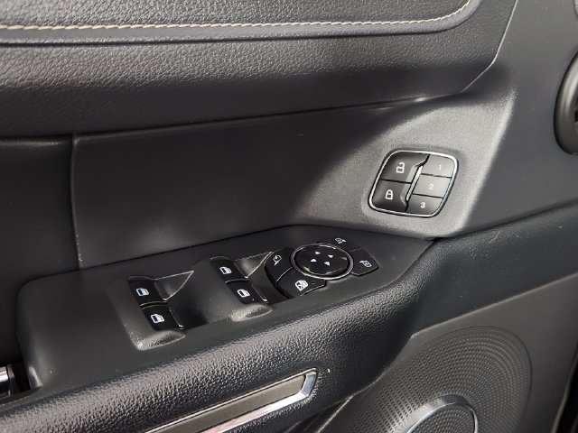 Used 2024 Ford Expedition Max XLT AWD/4WD image 10