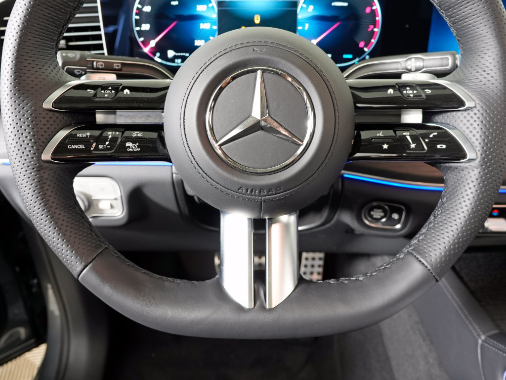 Certified 2026 Mercedes-Benz GLS 450 4MATIC image 16