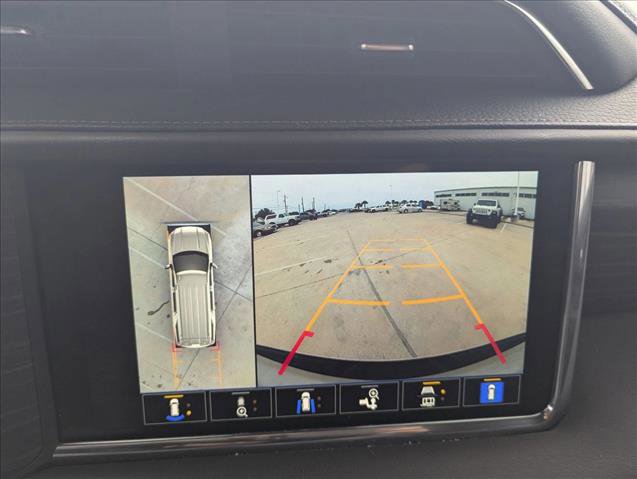 Used 2023 GMC Yukon XL Denali w/ Max Trailering Package AWD/4WD image 9