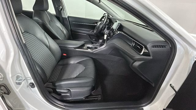 Used 2024 Toyota Camry SE FWD image 29
