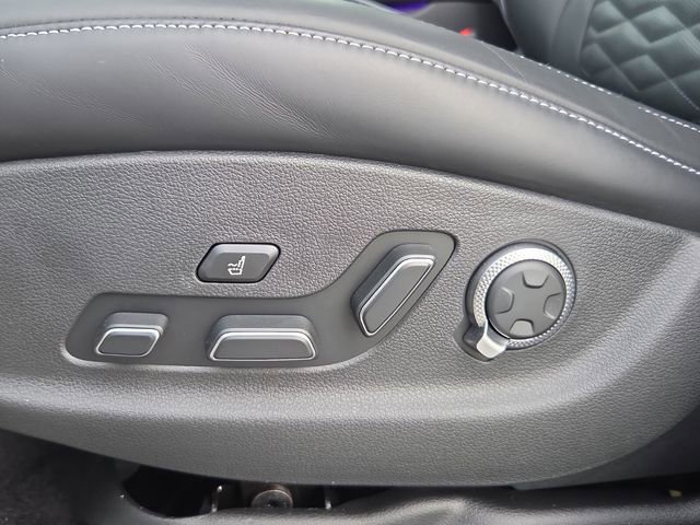 Used 2025 Genesis GV80 3.5T e-SC image 12