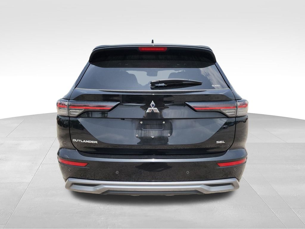 Used 2025 Mitsubishi Outlander SEL AWD/4WD image 8