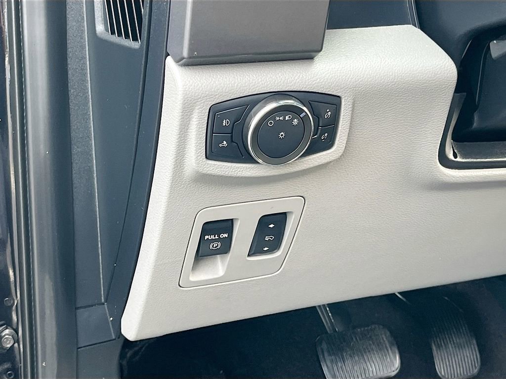 Used 2020 Ford F150 XLT w/ Equipment Group 302A Luxury image 10