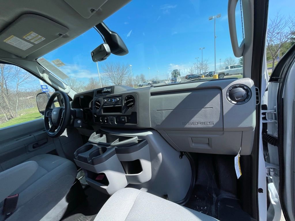 New 2026 Ford E-350 and Econoline 350 Super Duty w/ Power Equipment Group image 10