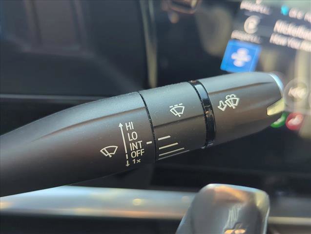 Used 2021 Chevrolet Corvette Stingray Coupe w/ 1LT image 17