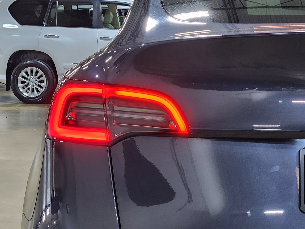 Used 2024 Tesla Model Y Long Range AWD/4WD image 20