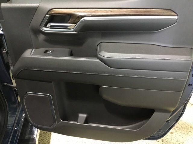 Used 2024 Chevrolet Silverado 1500 LT AWD/4WD image 44