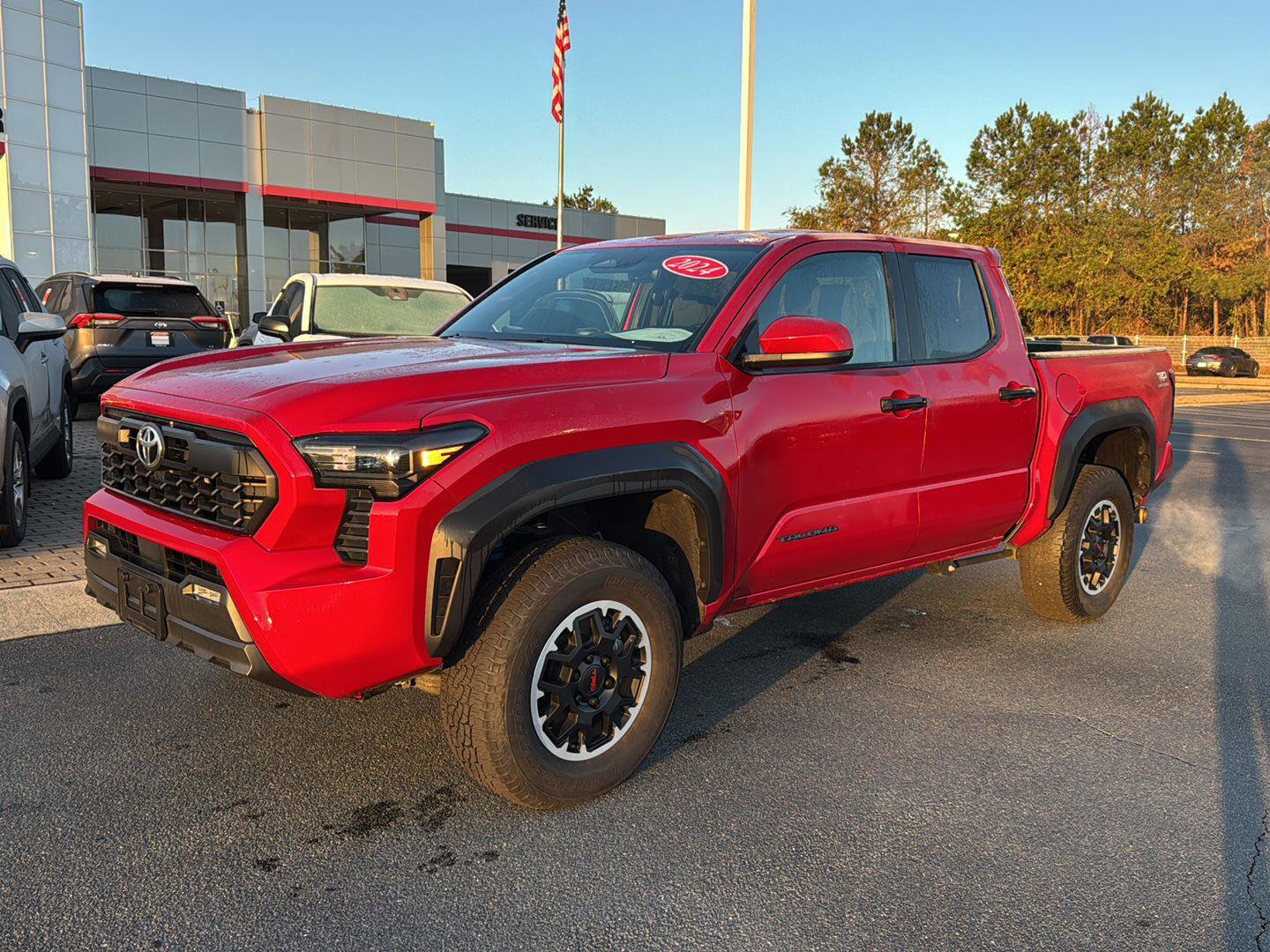 Used 2024 Toyota Tacoma TRD Off-Road image 2