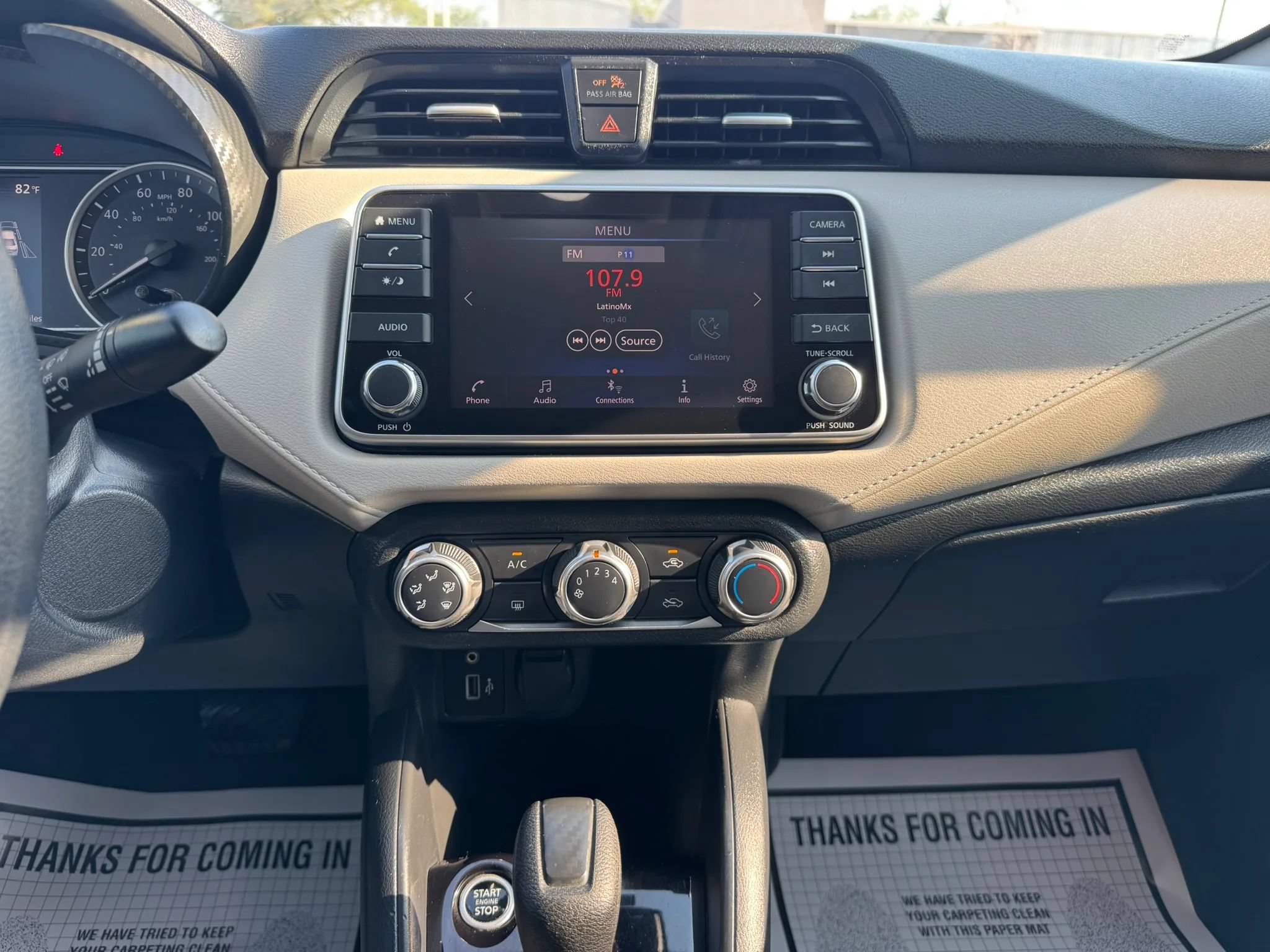 Used 2022 Nissan Versa SV FWD image 39