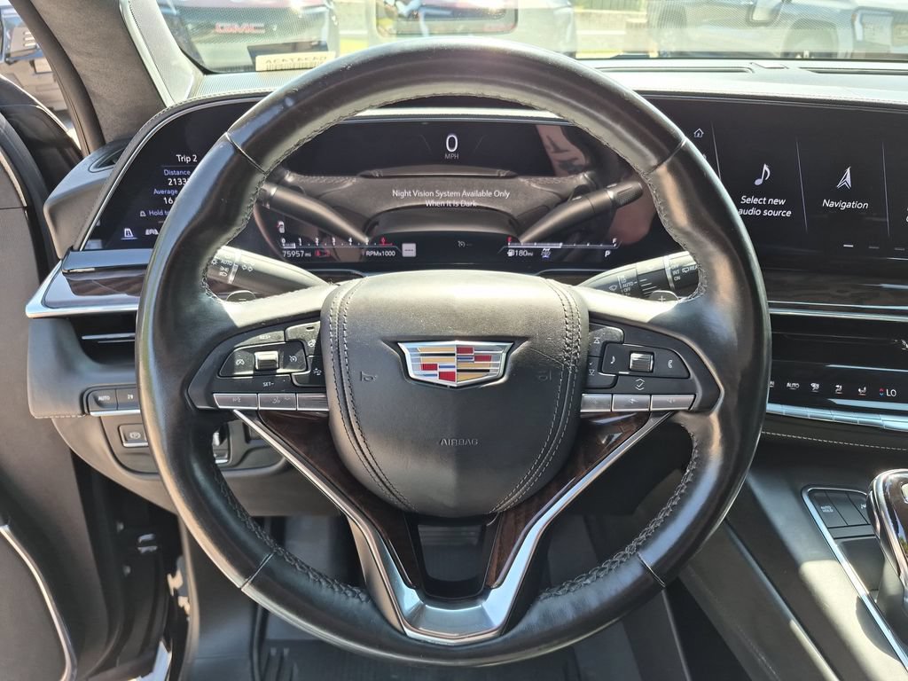 Used 2022 Cadillac Escalade Premium Luxury Platinum AWD/4WD image 25