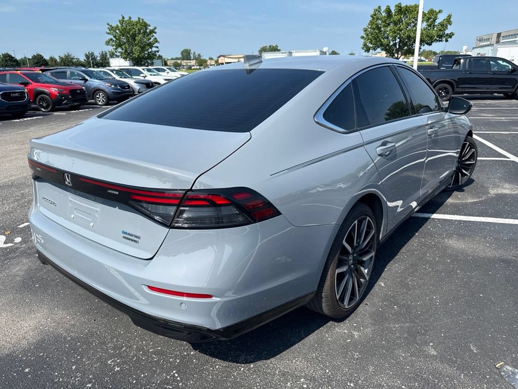Used 2023 Honda Accord Touring image 10