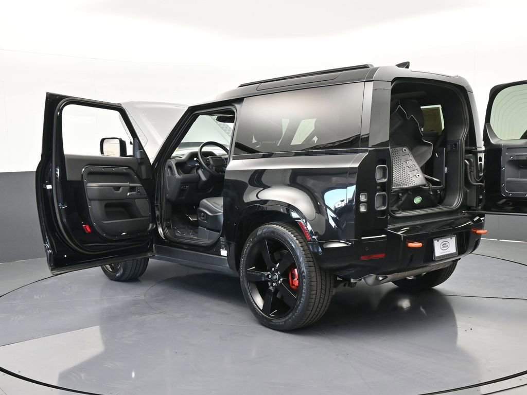 Used 2023 Land Rover Defender 90 X image 76