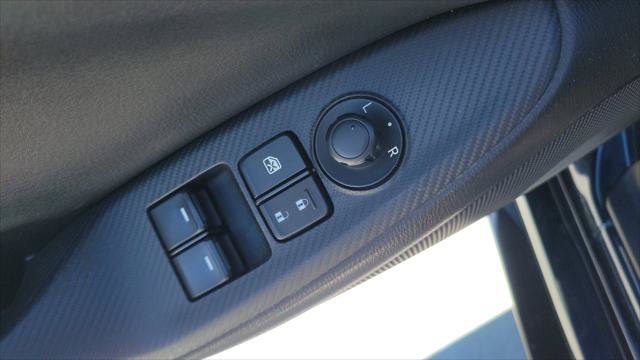 Used 2022 MAZDA MX-5 Miata Club RWD image 13
