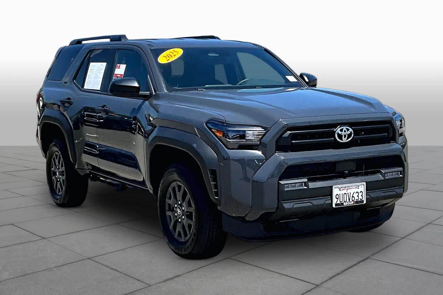 Used 2025 Toyota 4Runner SR5 AWD/4WD image 2