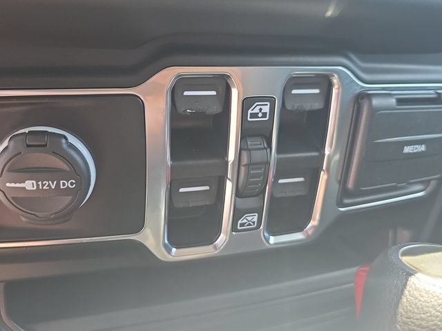 Used 2020 Jeep Wrangler Unlimited Sport AWD/4WD image 28
