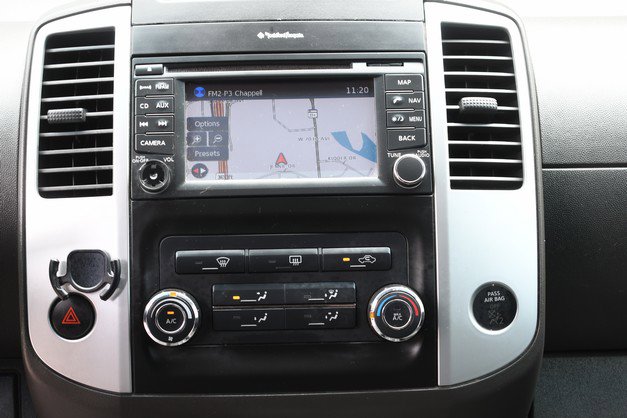 Used 2013 Nissan Xterra PRO-4X w/ Pro-4x Leather Pkg AWD/4WD image 19