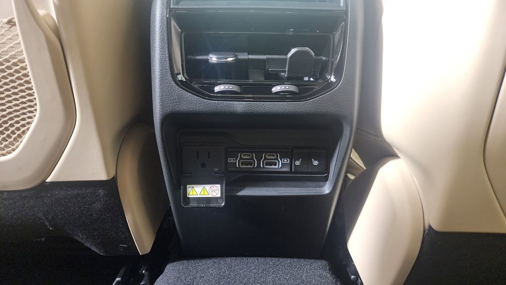 New 2025 Jeep Grand Cherokee Limited image 28