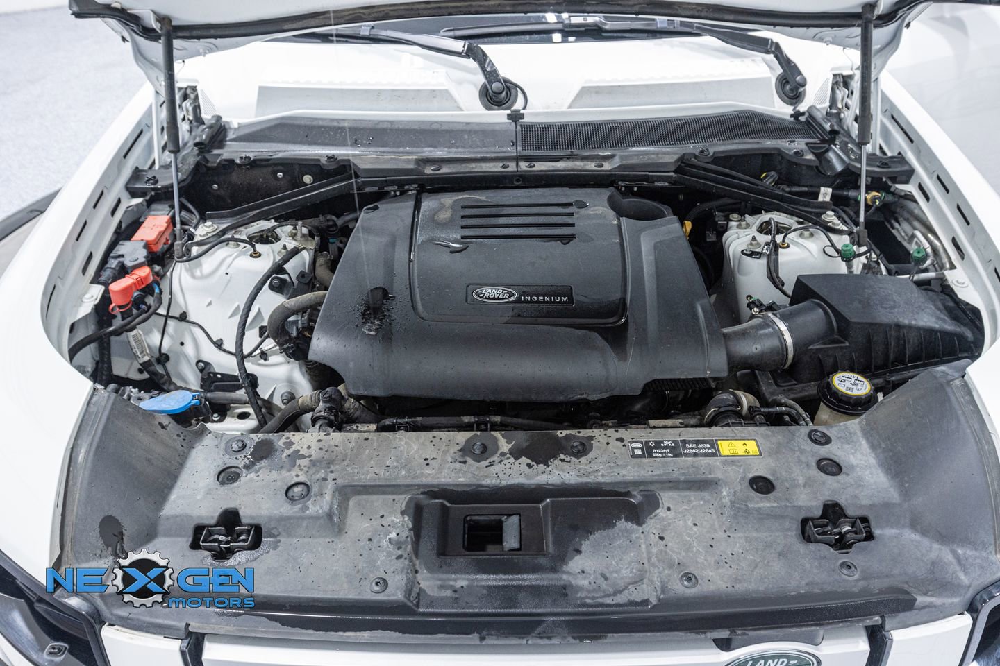 Used 2023 Land Rover Defender 110 S image 52