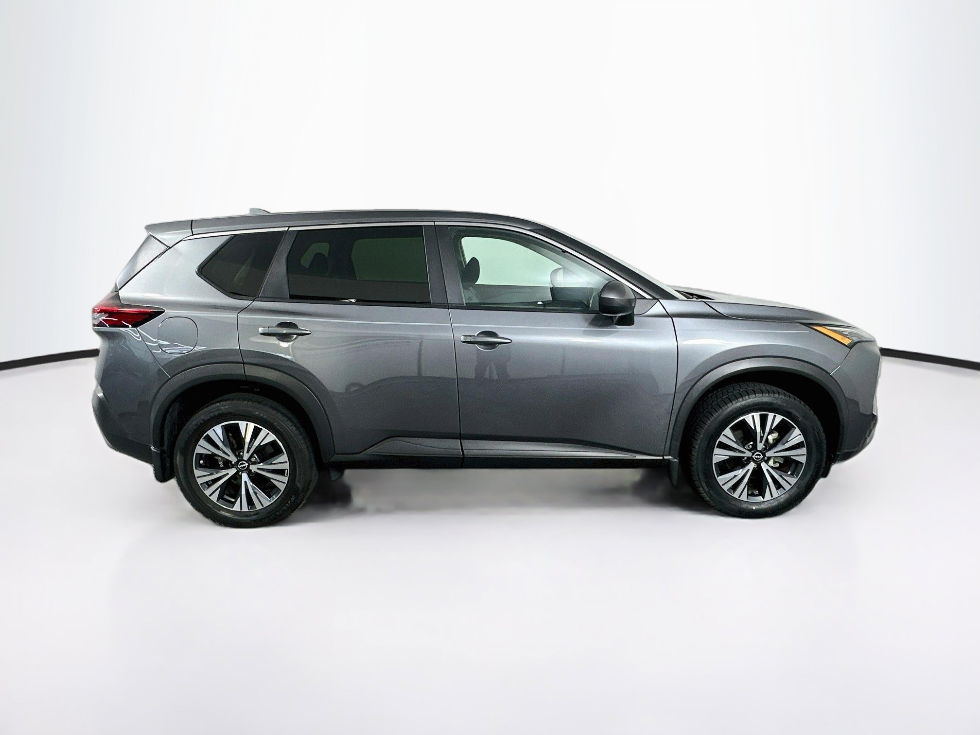 Used 2023 Nissan Rogue SV FWD image 10
