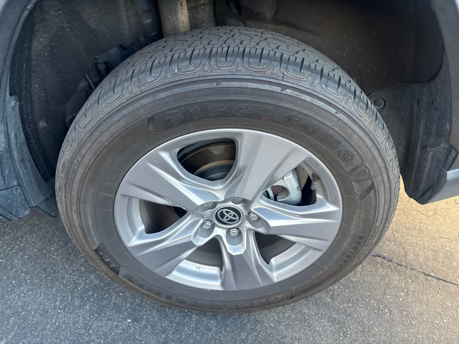 Used 2025 Toyota RAV4 XLE FWD image 10