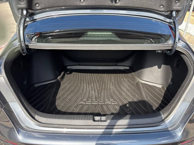 Used 2025 Honda Accord LX image 10