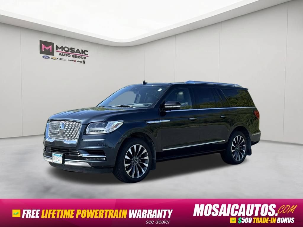 Used 2021 Lincoln Navigator L Reserve w/ Luxury Package AWD/4WD image 3