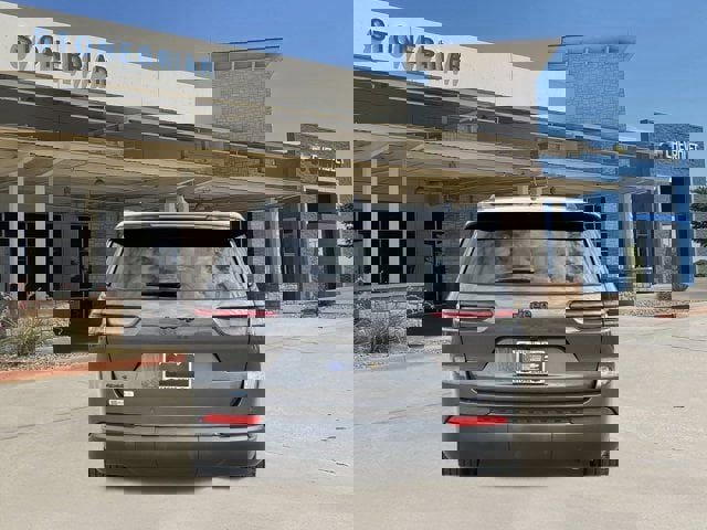 Used 2024 Jeep Grand Cherokee L Altitude image 7