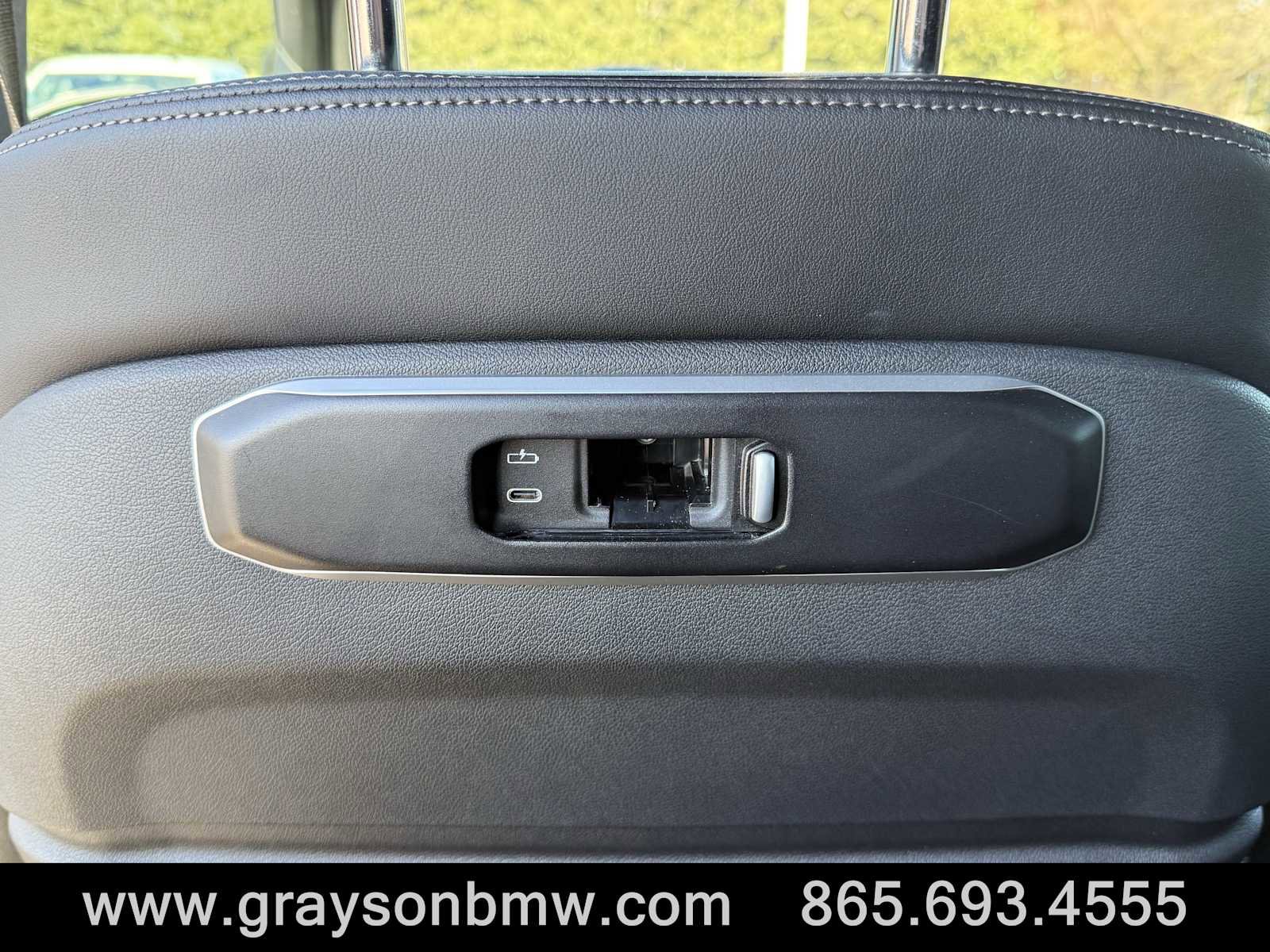 Used 2024 BMW X5 xDrive50e image 31