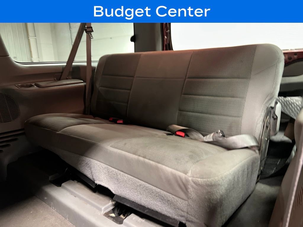 Used 2005 Ford Excursion XLS AWD/4WD image 22