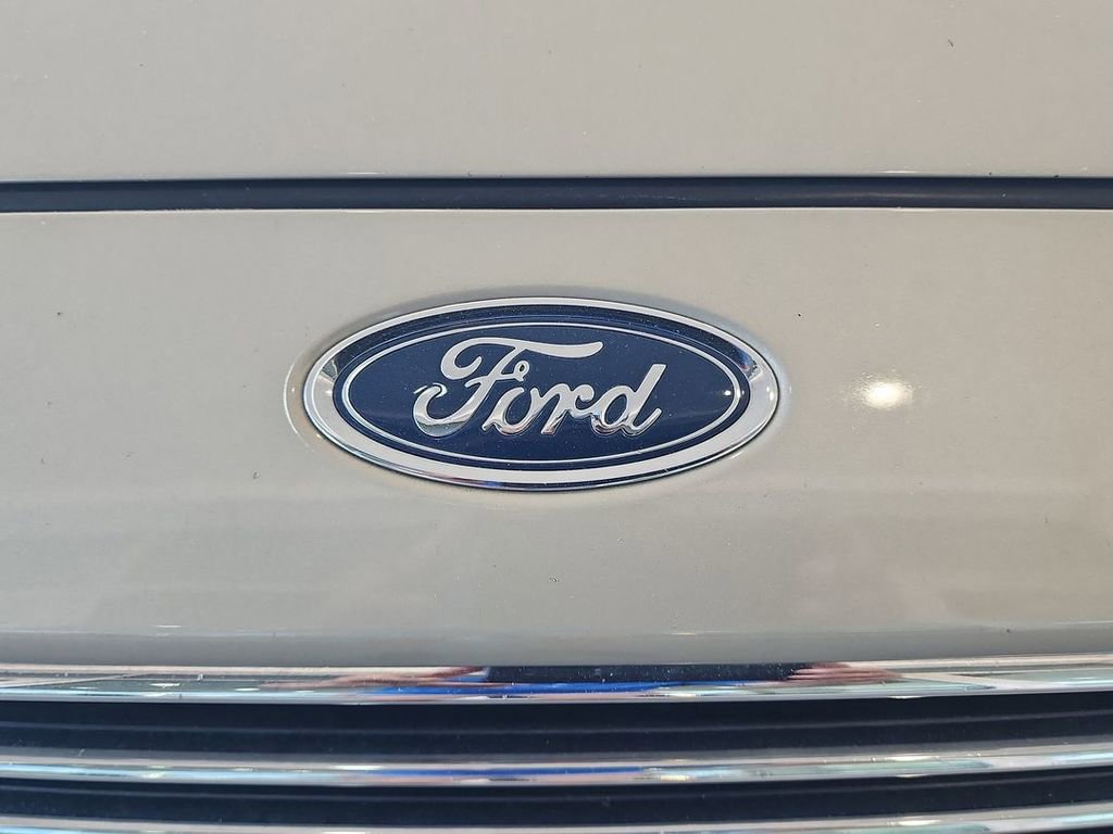 Used 2016 Ford Focus Titanium image 28