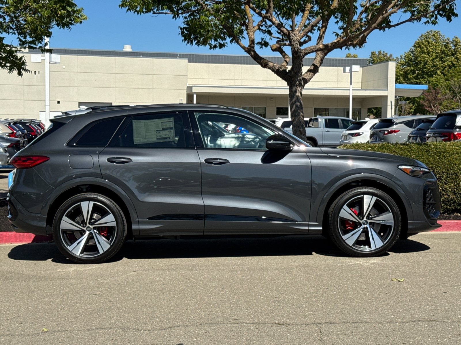 New 2026 Audi SQ5 Premium Plus AWD/4WD image 7