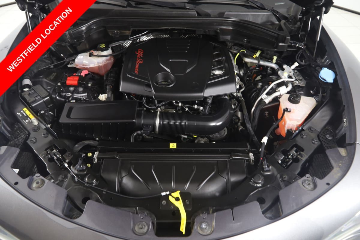 Used 2024 Alfa Romeo Stelvio Ti AWD/4WD image 54