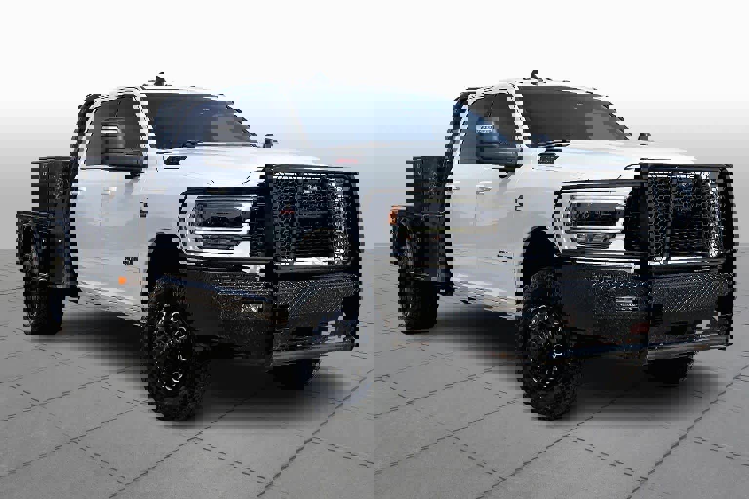 Used 2024 RAM 3500 Big Horn w/ Night Edition image 3