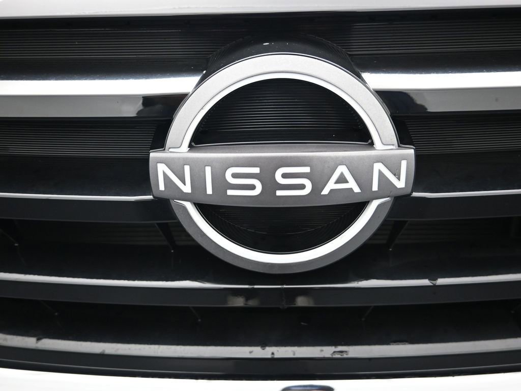 Used 2024 Nissan Pathfinder S image 10