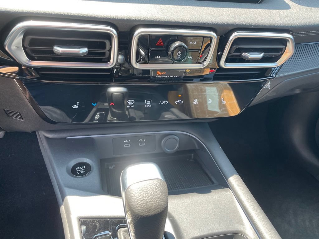 New 2026 Nissan Sentra SV w/ SV Convenience Package FWD image 13