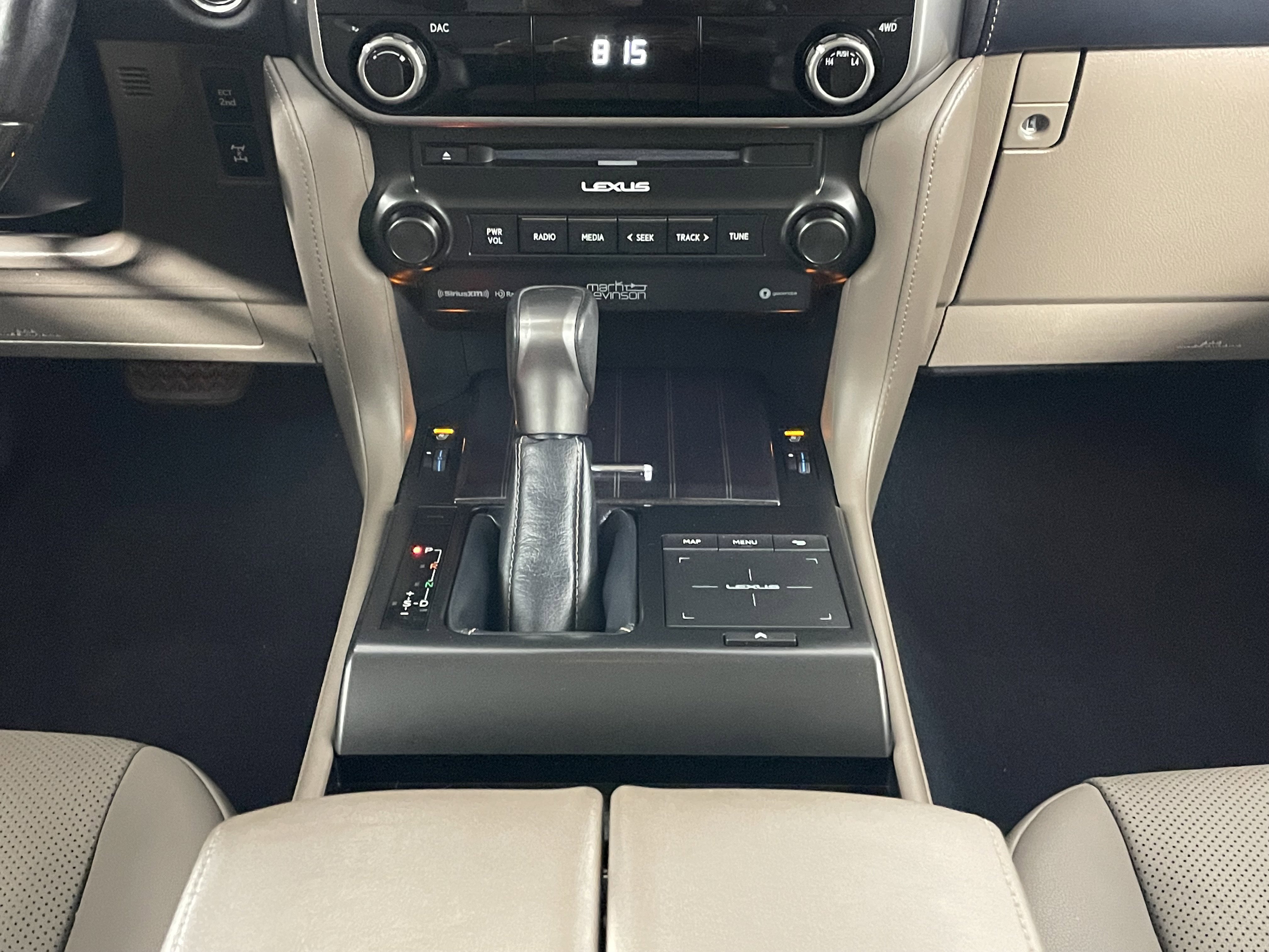 Used 2023 Lexus GX 460 Premium image 18