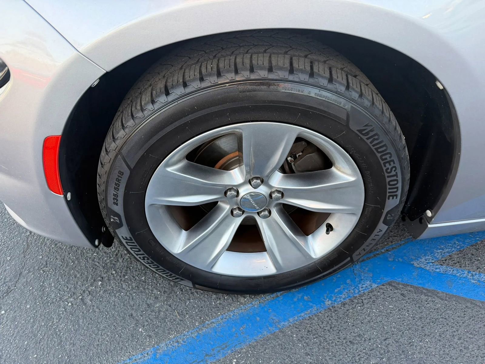 Used 2016 Dodge Charger SXT image 5