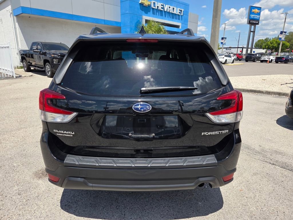 Used 2020 Subaru Forester Premium AWD/4WD image 12