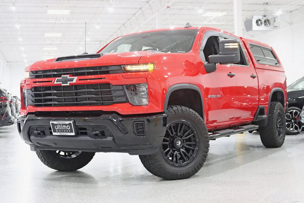 Used 2024 Chevrolet Silverado 2500 Custom w/ Custom Value Package AWD/4WD image 6