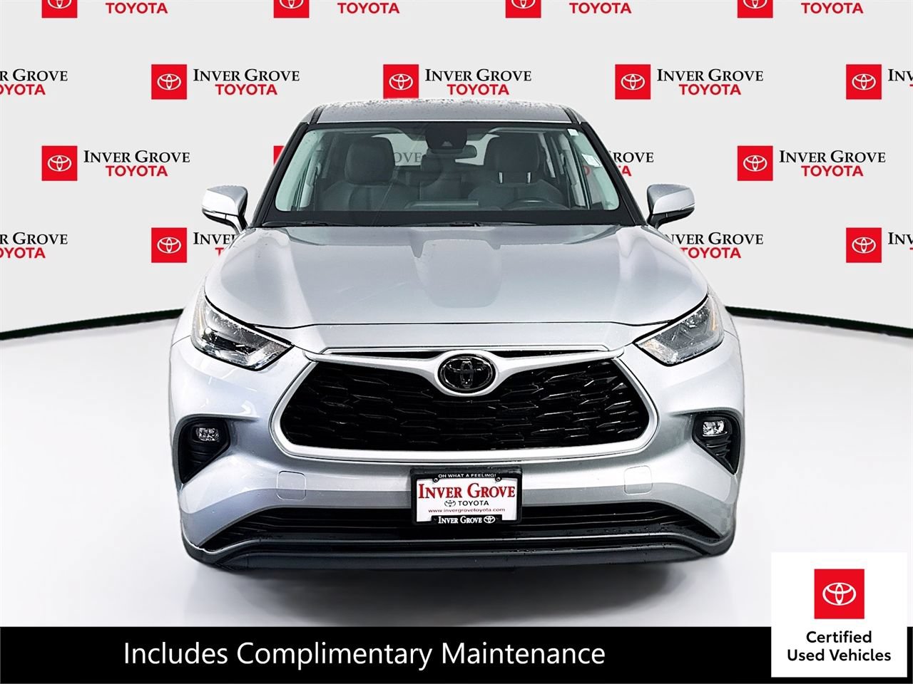 Certified 2024 Toyota Highlander LE AWD/4WD image 2