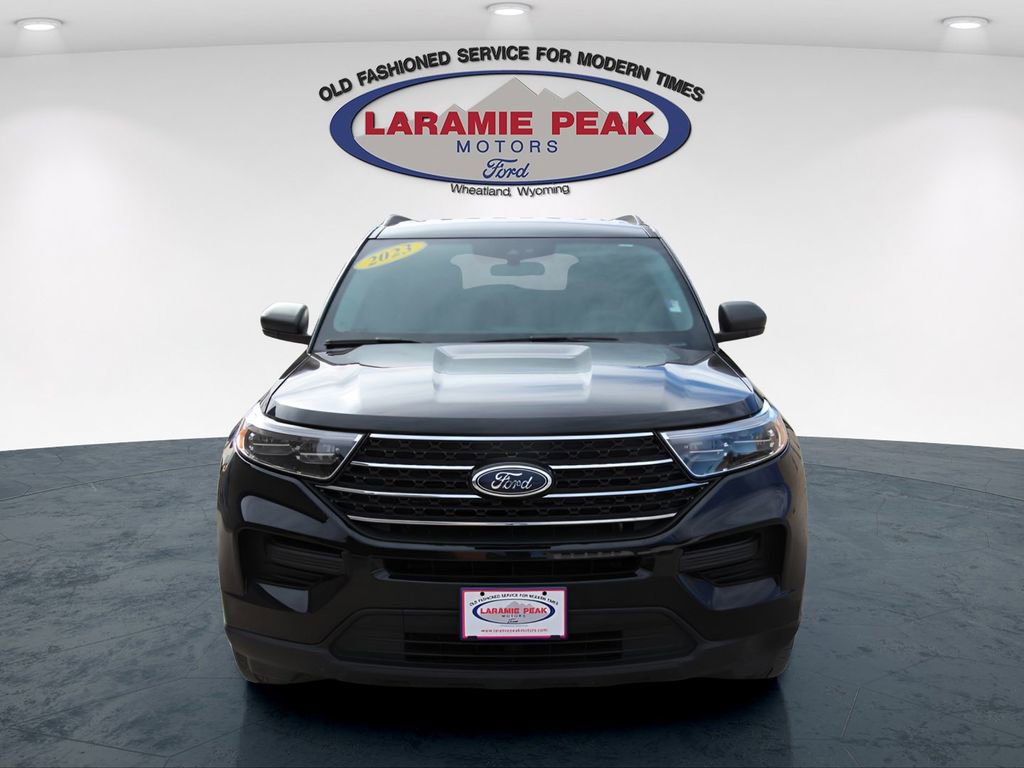 Used 2023 Ford Explorer XLT image 6