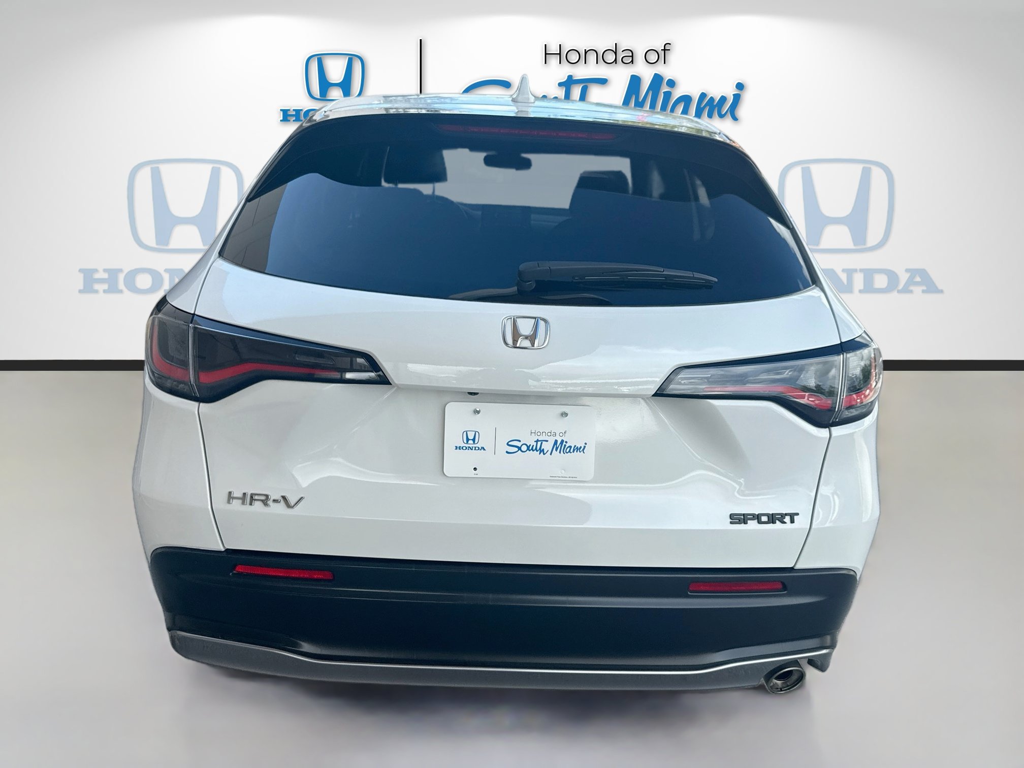Used 2025 Honda HR-V Sport image 6